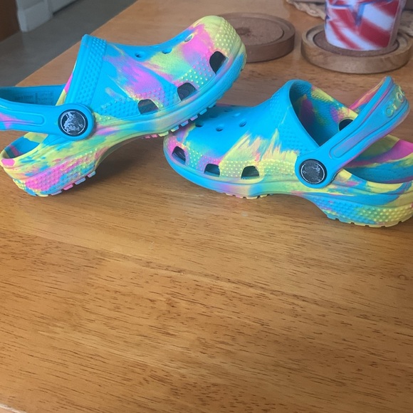 Crocs, child’s 8, multi-color - Picture 5 of 11